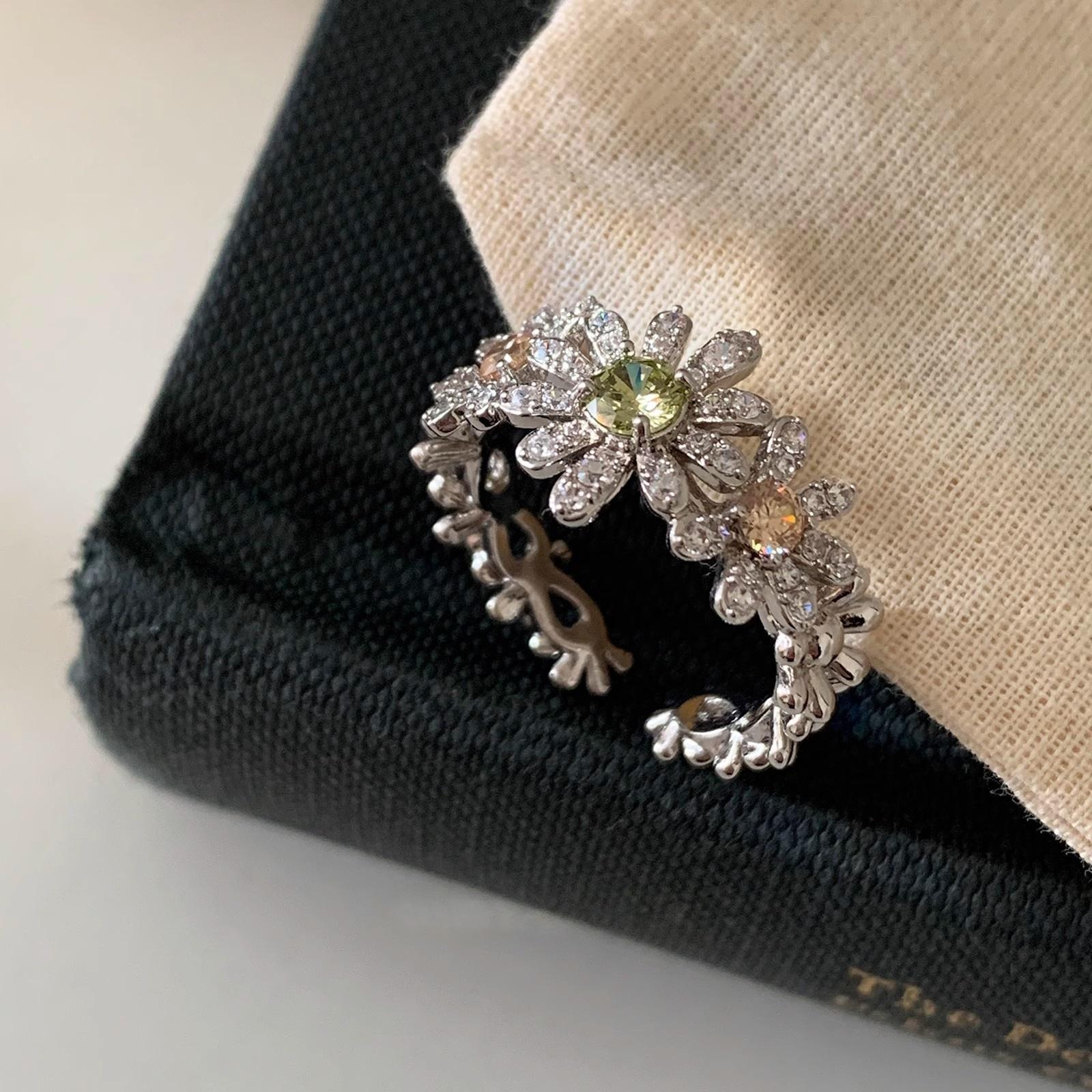 Romantic Zircon Ring