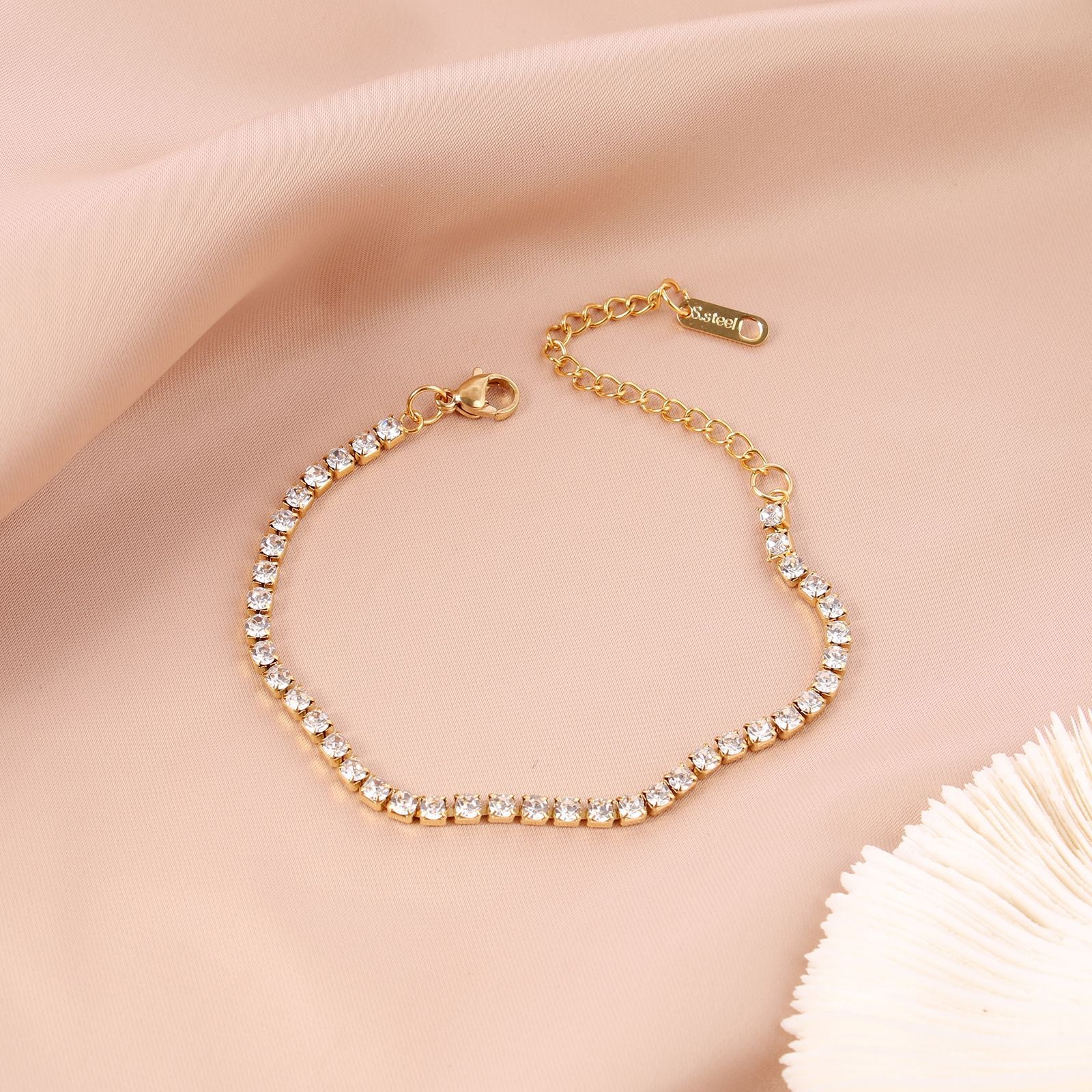 Elegant Zircon Bracelet