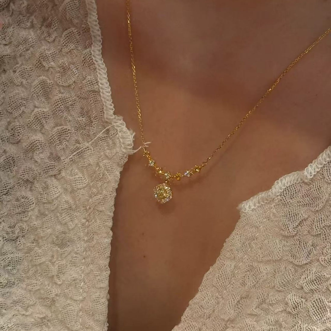 Minimalist Zircon Necklace