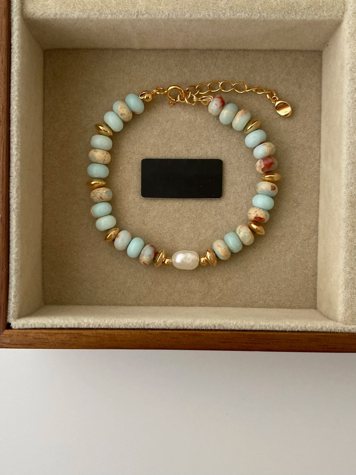 Elegant Pearl Bracelet