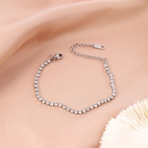Elegant Zircon Bracelet