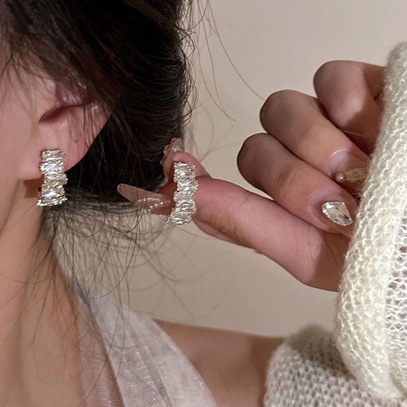 Elegant Zircon Earrings