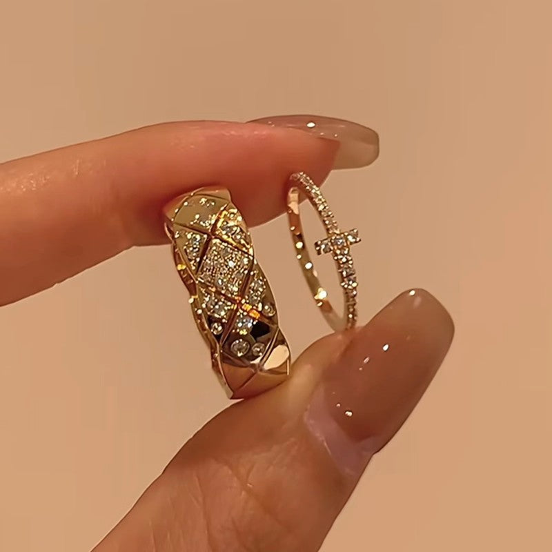 Elegant Cross Rings