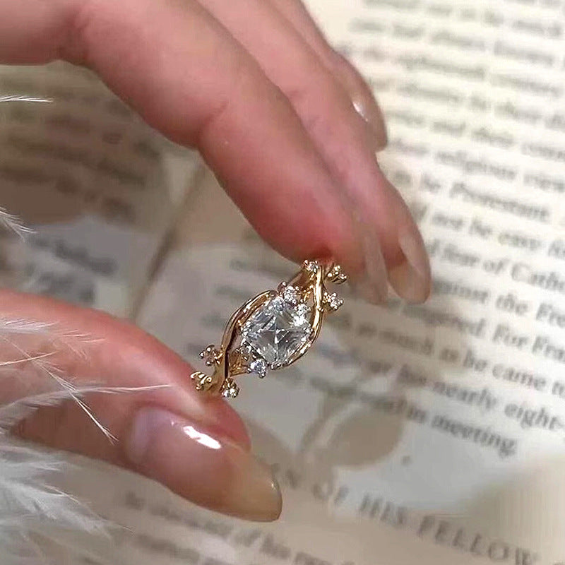 Vine Square Zircon Ring