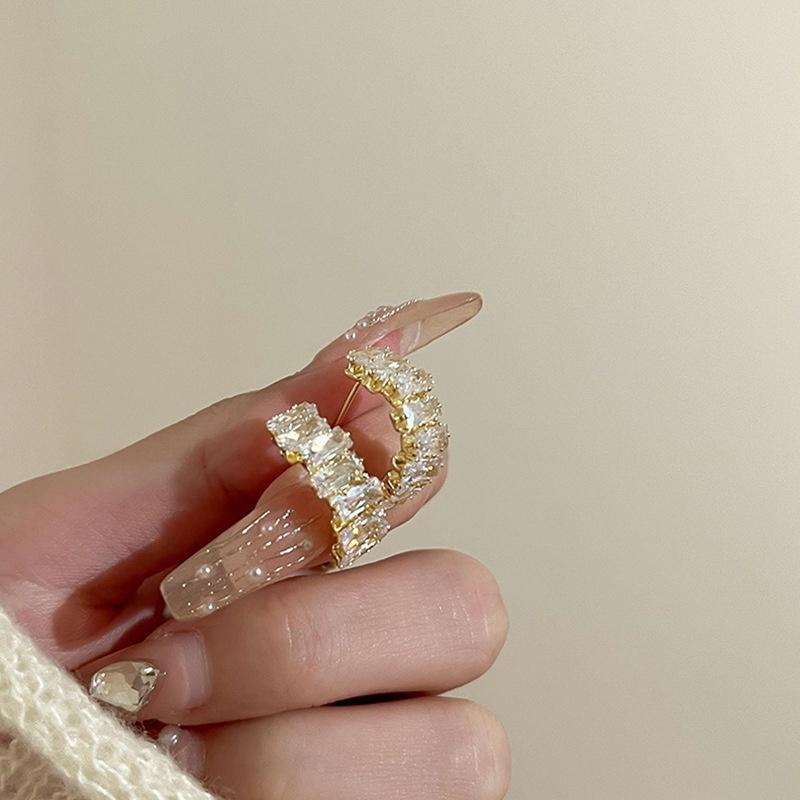 Elegant Zircon Earrings