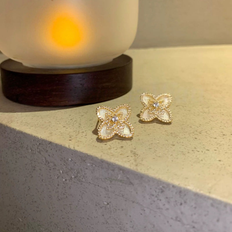 Romantic Clover Earrings