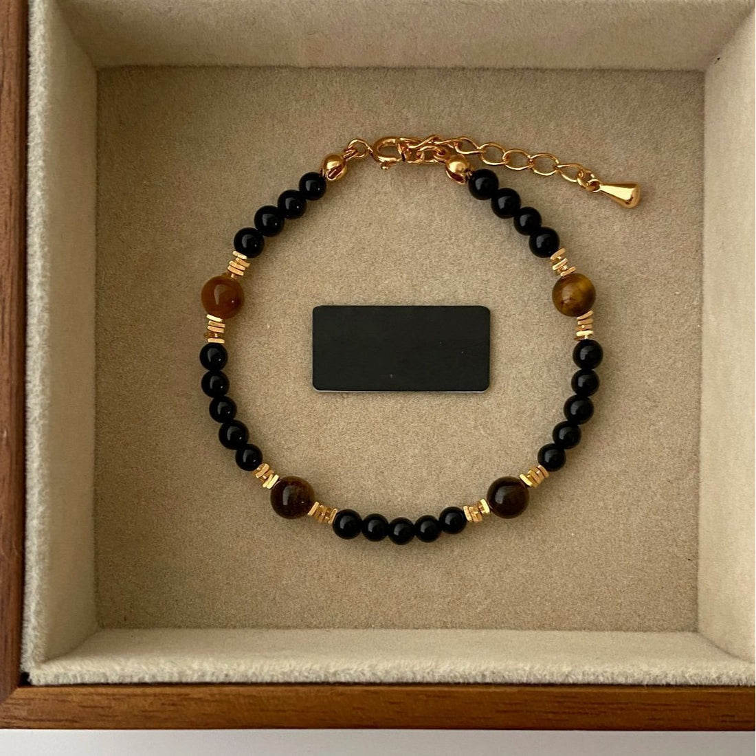 Elegant Pearl Bracelet