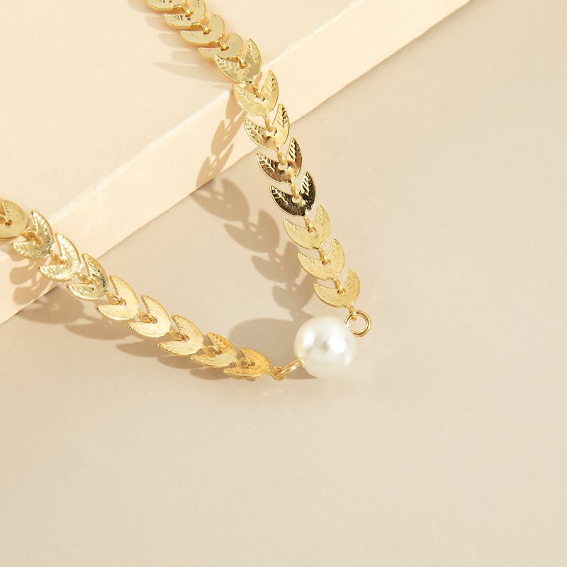 Sweet Pearl Necklace