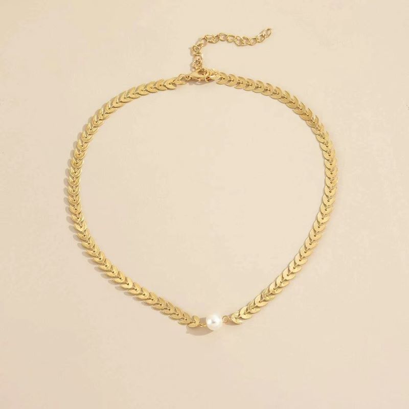 Sweet Pearl Necklace