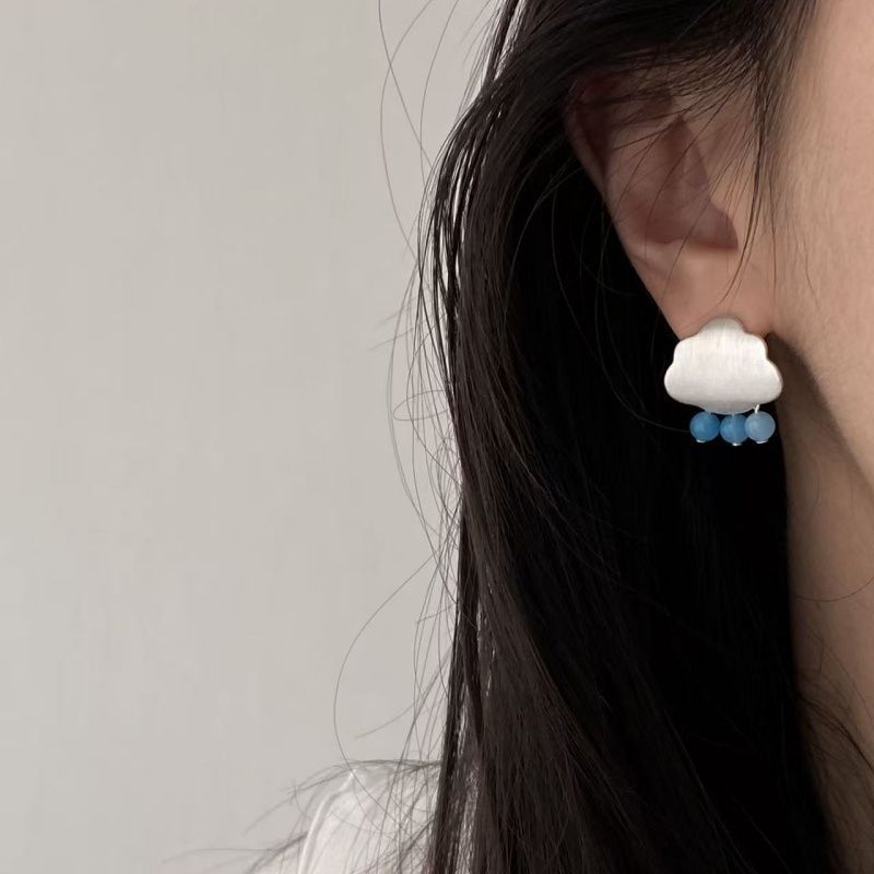 Elegant Blue Earrings